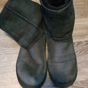 UGGs size 8